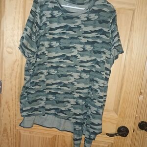 Xersion Green Camo Short Sleeve Tee